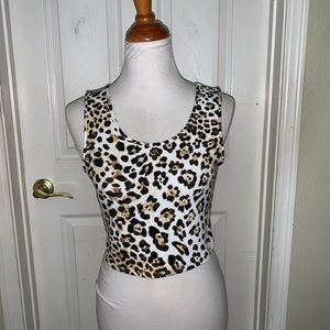 Cheetah print slightly cropped top